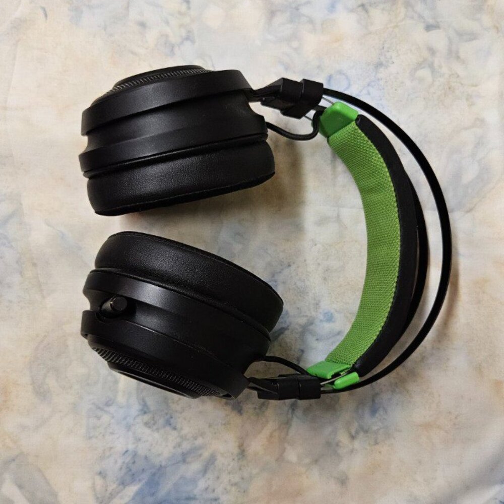 Razer nari ultimate wireless gaming headset